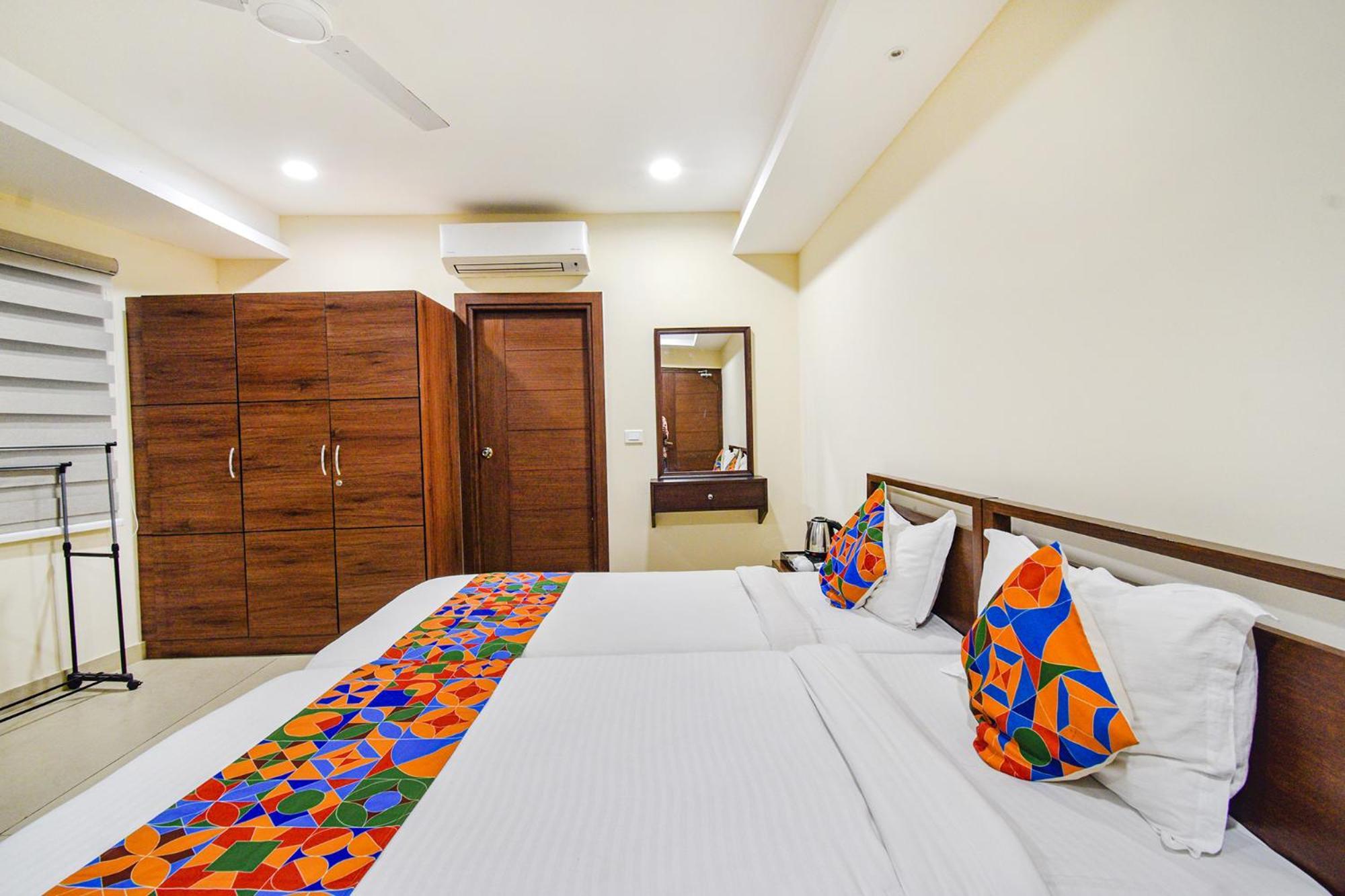 Fabhotel Prime Am Suites - Nr Yashoda Hospitals - Secunderabad Haidarábád Kültér fotó